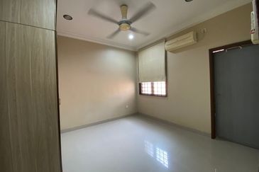 Semi D 2 Tingkat Indera Mahkota 14 Kuantan (Untuk Dijual) 