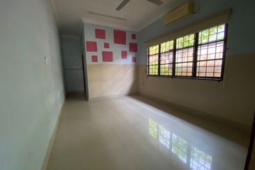 Semi D 2 Tingkat Indera Mahkota 14 Kuantan (Untuk Dijual) 