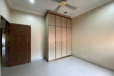 Semi D 2 Tingkat Indera Mahkota 14 Kuantan (Untuk Dijual) 