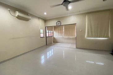 Semi D 2 Tingkat Indera Mahkota 14 Kuantan (Untuk Dijual) 