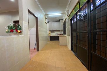 Semi D 2 Tingkat Indera Mahkota 14 Kuantan (Untuk Dijual) 