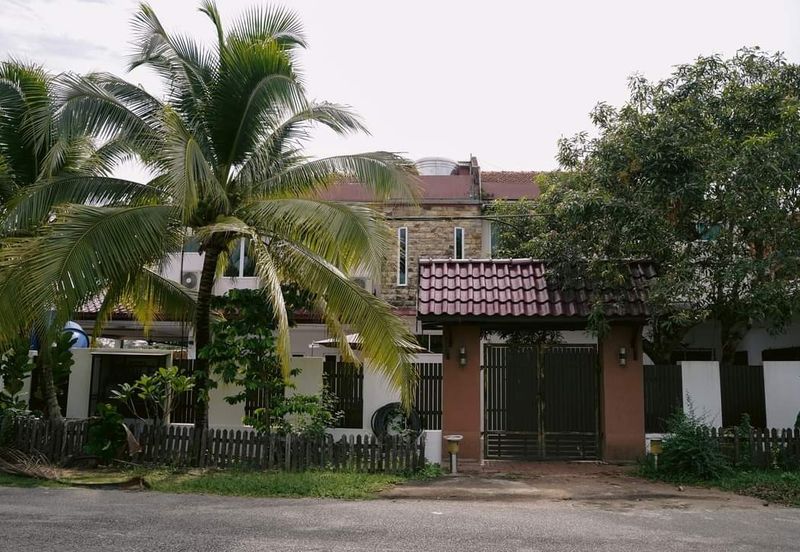 Villa 2 Tingkat Batu Buruk Kuala Terengganu (Untuk Dijual)