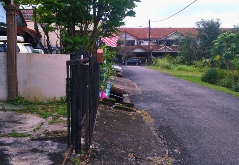Teres 1 Tingkat Taman Dahlia Kampung Baru Kerteh (Untuk Dijual)