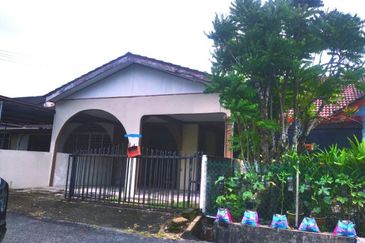 Teres 1 Tingkat Taman Dahlia Kampung Baru Kerteh (Untuk Dijual)