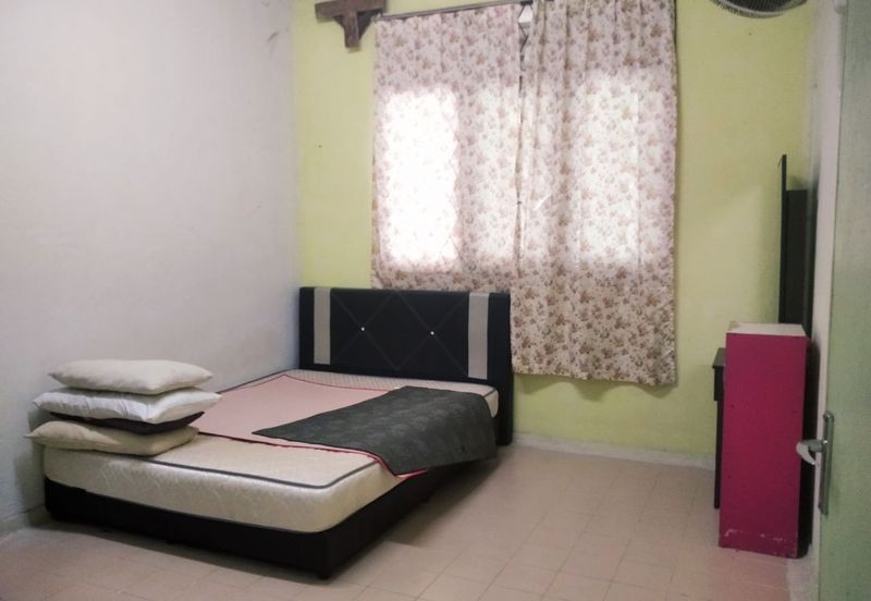 Teres 1 Tingkat Taman Dahlia Kampung Baru Kerteh (Untuk Dijual)