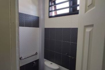 Banglo 2 Tingkat Tok Sira Kuantan (Untuk Dijual)