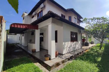 Banglo 2 Tingkat Tok Sira Kuantan (Untuk Dijual)