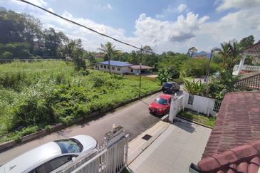 Banglo 2 Tingkat Tok Sira Kuantan (Untuk Dijual)
