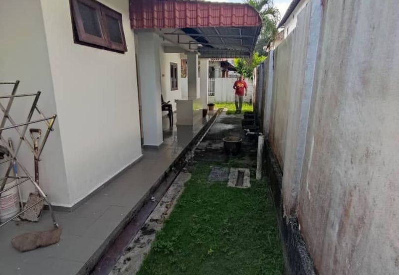 Banglo 2 Tingkat Tok Sira Kuantan (Untuk Dijual)