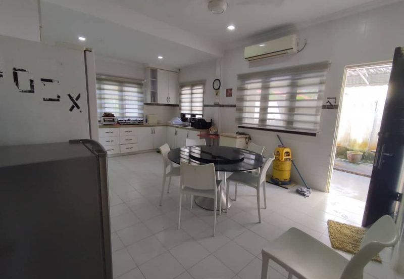 Banglo 2 Tingkat Tok Sira Kuantan (Untuk Dijual)