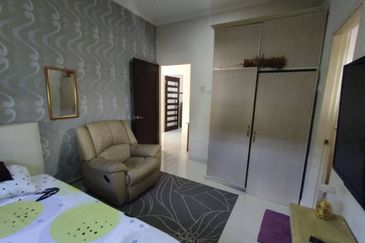 Banglo 2 Tingkat Tok Sira Kuantan (Untuk Dijual)