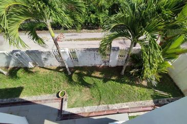 Banglo 2 Tingkat Tok Sira Kuantan (Untuk Dijual)