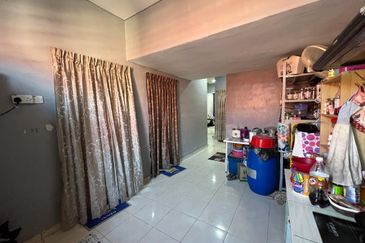 Teres 1 Tingkat Taman PSJ Sungai Karang Kuantan (Untuk Dijual)