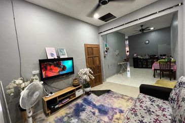 Teres 1 Tingkat Taman PSJ Sungai Karang Kuantan (Untuk Dijual)