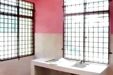 Teres 2 Tingkat Corner Lot Bukit Besar Terengganu (Untuk Dijual)