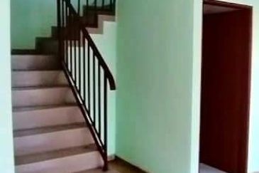 Teres 2 Tingkat Corner Lot Bukit Besar Terengganu (Untuk Dijual)