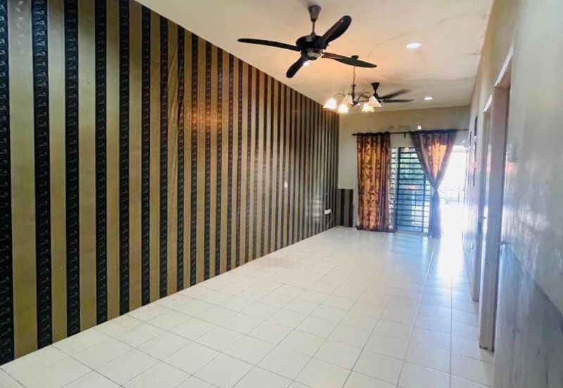 Teres 1 Tingkat Taman Pelindung Maju Kuantan (Untuk Dijul)