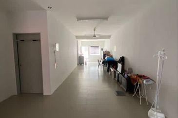 BANDAR SATELITE MUADZAM SHAH