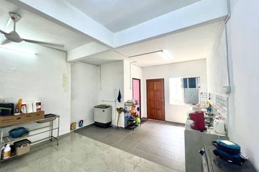 KAMPUNG BARU MENGKUANG