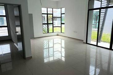 JAYA GADING FASA 2 (PT 133494)