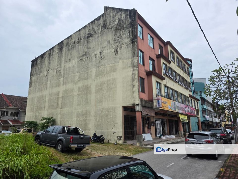 SHOPLOT 3 ½ TINGKAT DI JALAN WONG AH JANG KUANTAN UNTUK DIJUAL, Pahang, Kuantan