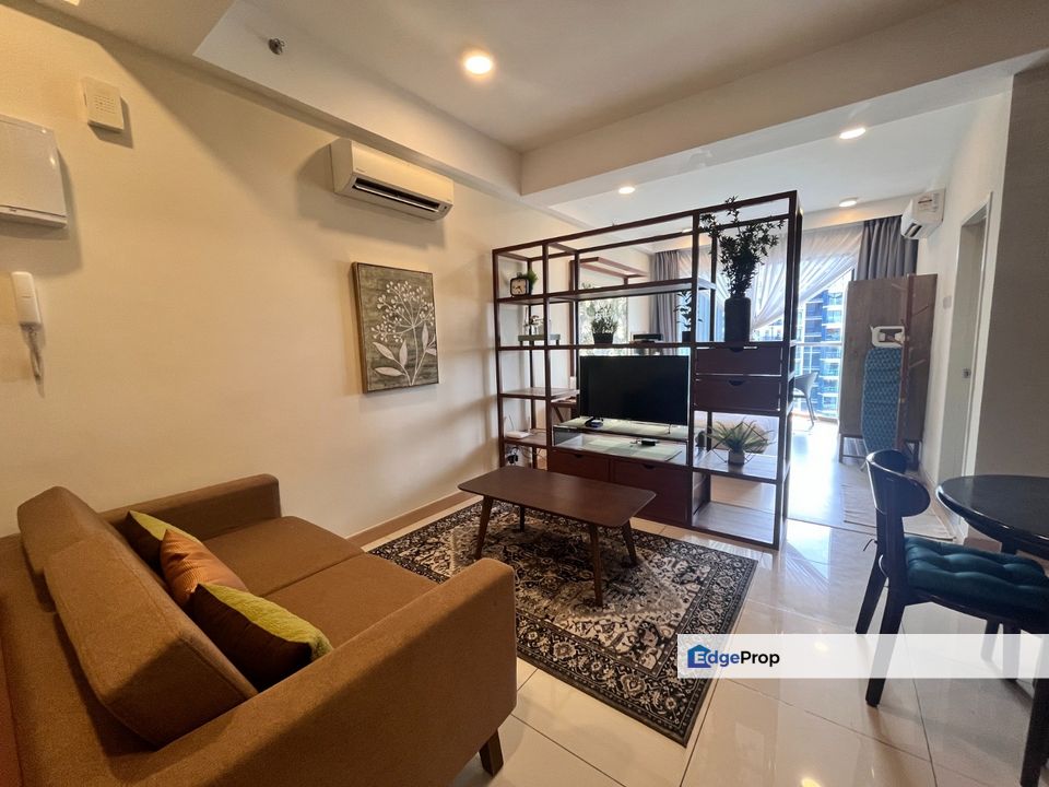 TIMUR BAY KUANTAN FOR SALE FACING POOL AND SEA VIEW, Pahang, Kuantan