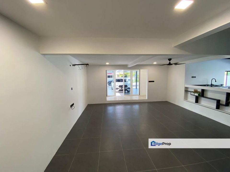 TOK SIRA SEMI-D MEWAH RENOVASI MODEN @ KUANTAN FOR SALE, Pahang, Kuantan