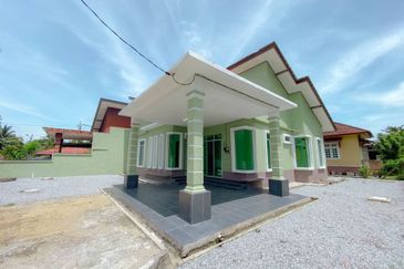 SEMI D - Paya Resak Marang Terengganu Untuk Dijual