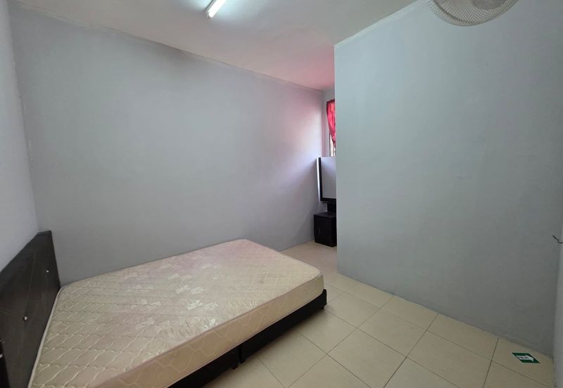 TAMAN GAMBANG DAMAI/DESA HIJAUAN