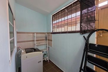 SUNGAI KARANG DARAT I