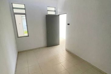 TAMAN BESERAH PANTAI