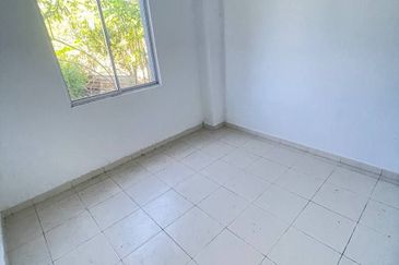 TAMAN BESERAH PANTAI