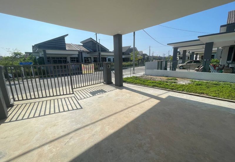 TAMAN BESERAH PANTAI