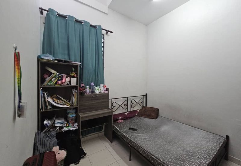 TAMAN SUNGAI KARANG INDAH