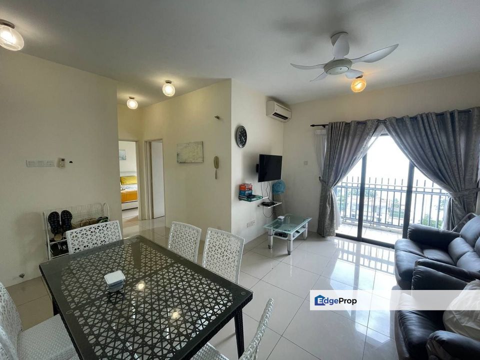 CHEAPEST BELOW MARKET VALUE SWISS GARDEN RESORT RESIDENCES KUANTAN FOR SALE (GOOD FOR INVESTMENT) CORNER LOT (FULLY FURNISHED) FACING SEA VIEW & POOL , Pahang, Kuantan