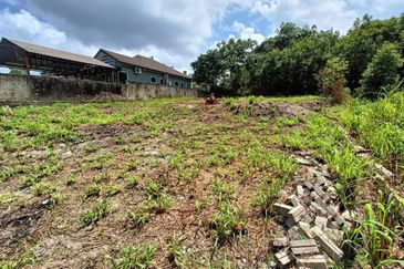 Kampung Seri Mahkota