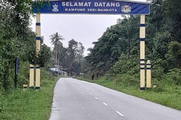 Kampung Seri Mahkota