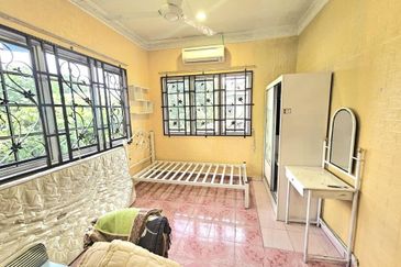 BANDAR SATELITE MUADZAM SHAH