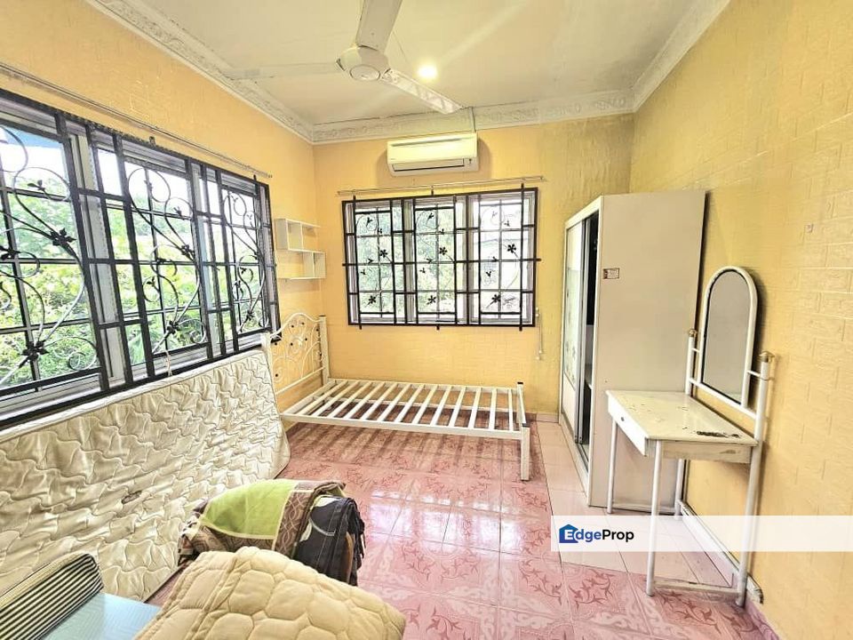 BANGLO SETINGKAT DESA KENANGA SEMI D TERES MUADZAM SHAH, Pahang, Muadzam Shah