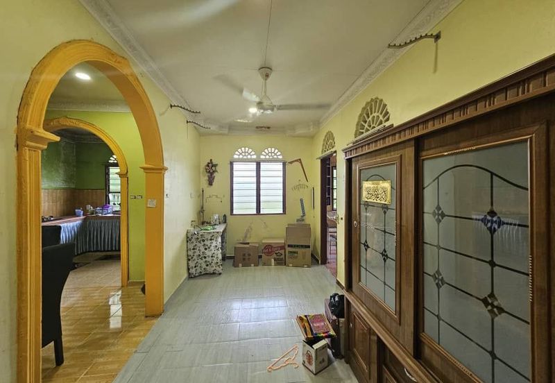 BANDAR SATELITE MUADZAM SHAH