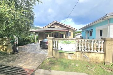 BANDAR SATELITE MUADZAM SHAH