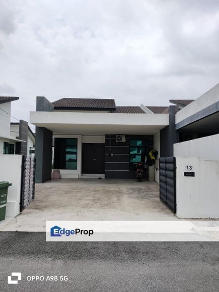 SEMI D (Porch Luas muat 4 Biji kereta) TAMAN RASAU PERDANA KUANTAN Near SMK Paya Besar untuk dijual , Pahang, Kuantan