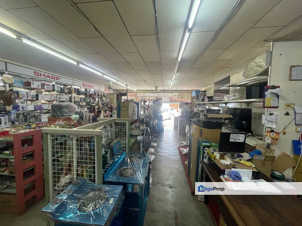 Shoplot 2 Storey Bandar Temerloh Jalan Ibrahim (END LOT) FREE FLOOD , Pahang, Temerloh