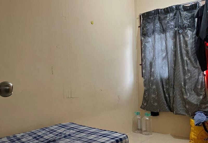 BANDAR SATELITE MUADZAM SHAH