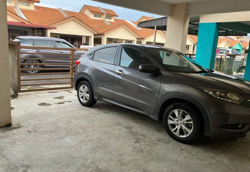 BANDAR SATELITE MUADZAM SHAH