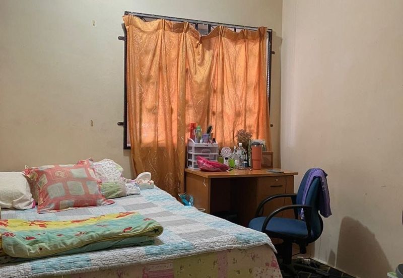 BANDAR SATELITE MUADZAM SHAH