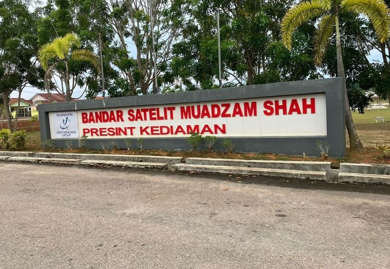 BANDAR SATELITE MUADZAM SHAH