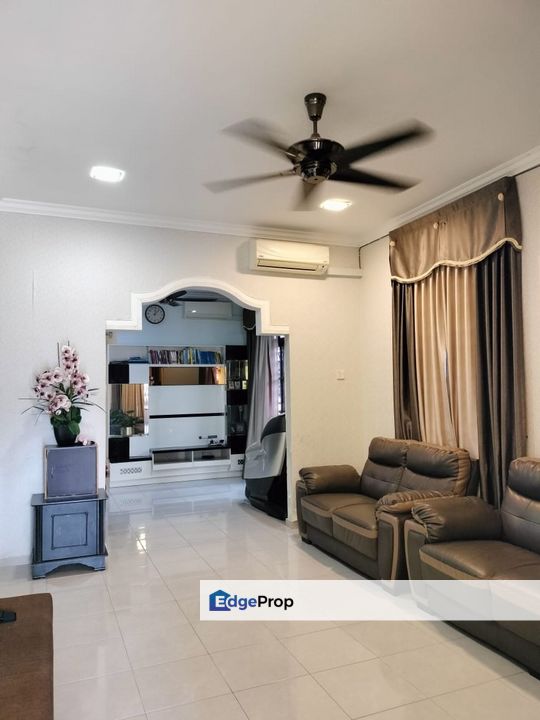 Banglo Setingkat Taman LKNP Pekan Pahang, Pahang, Pekan