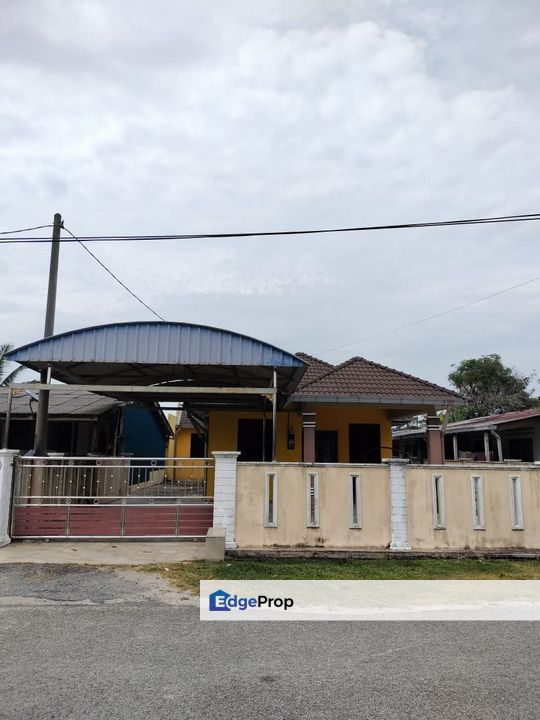 Banglo Setingkat Taman LKNP Pekan Pahang, Pahang, Pekan