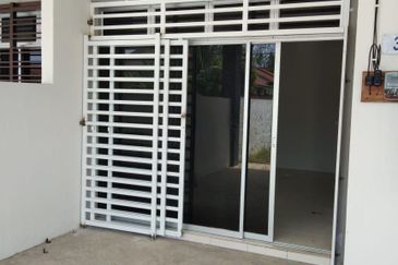 SUNGAI KARANG DARAT I